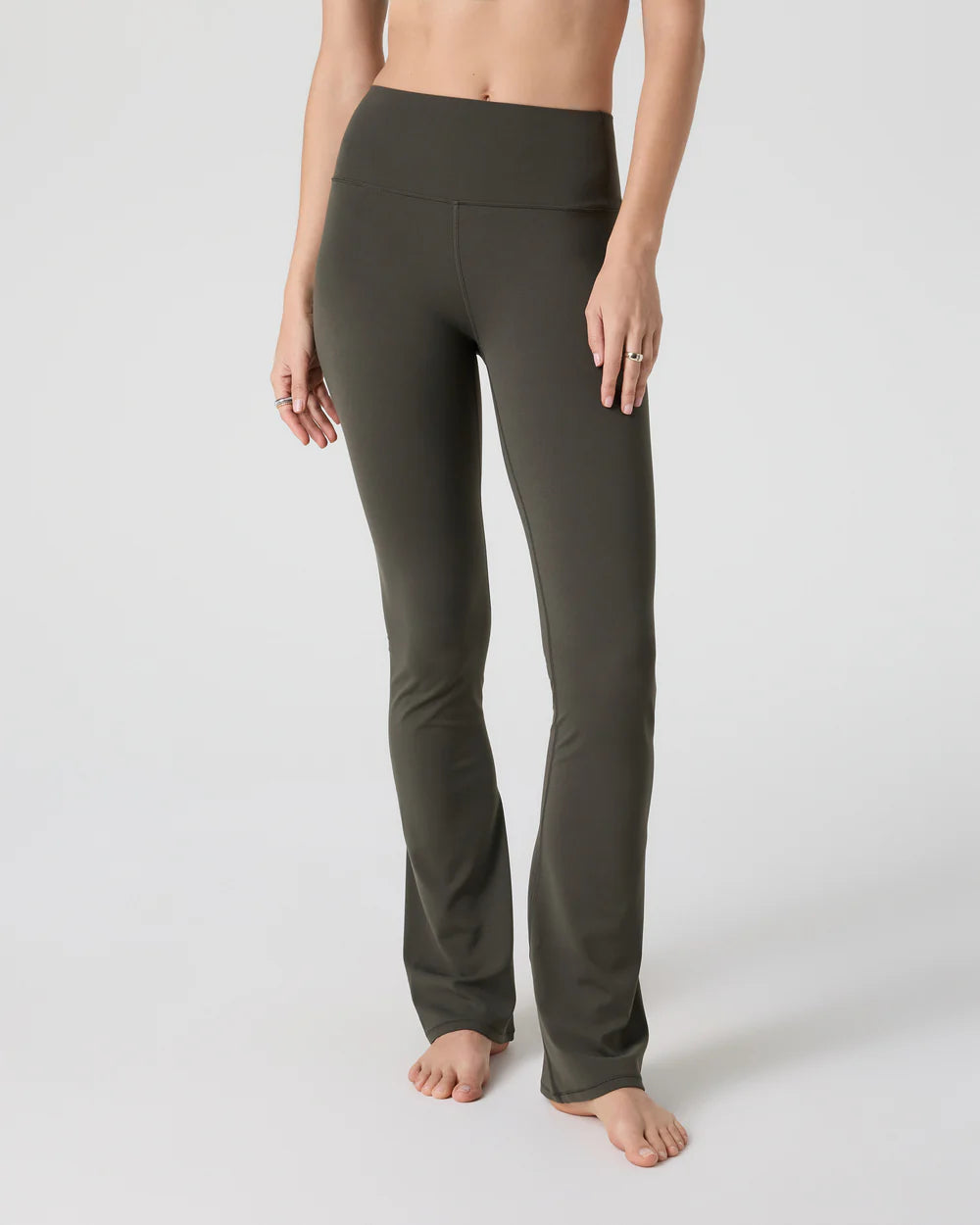 Vuori AllTheFeels? Slim Flare - Short