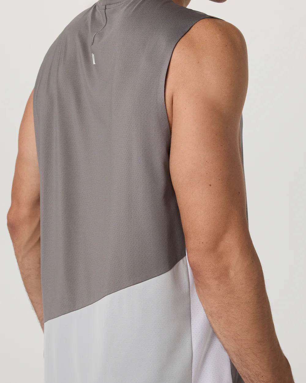 Sleeveless Viewpoint Muscle Tank 2.0 Pro
