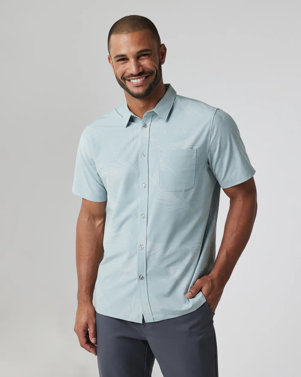 Short-Sleeve Bridge Button Down