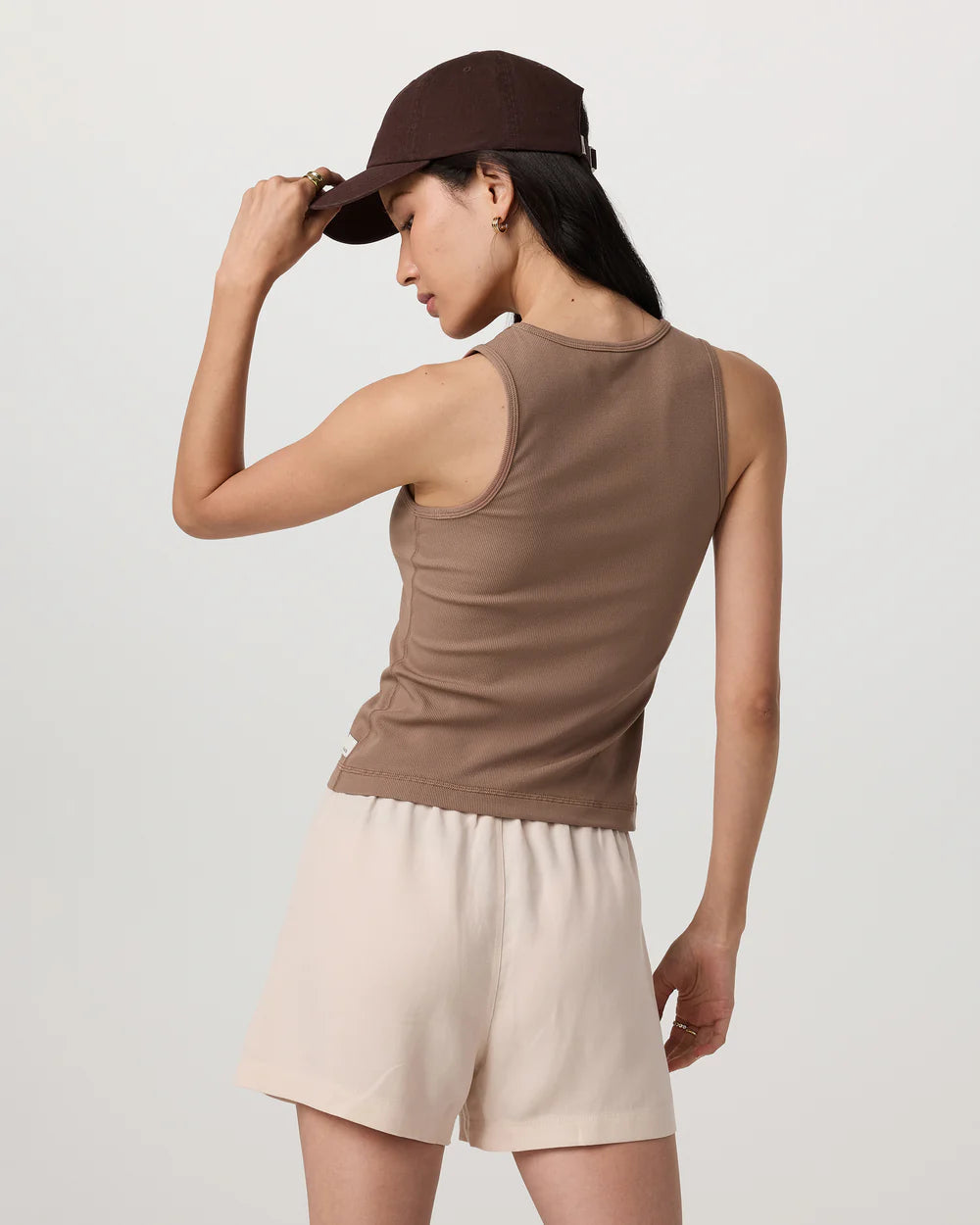 Pose Layering Tank