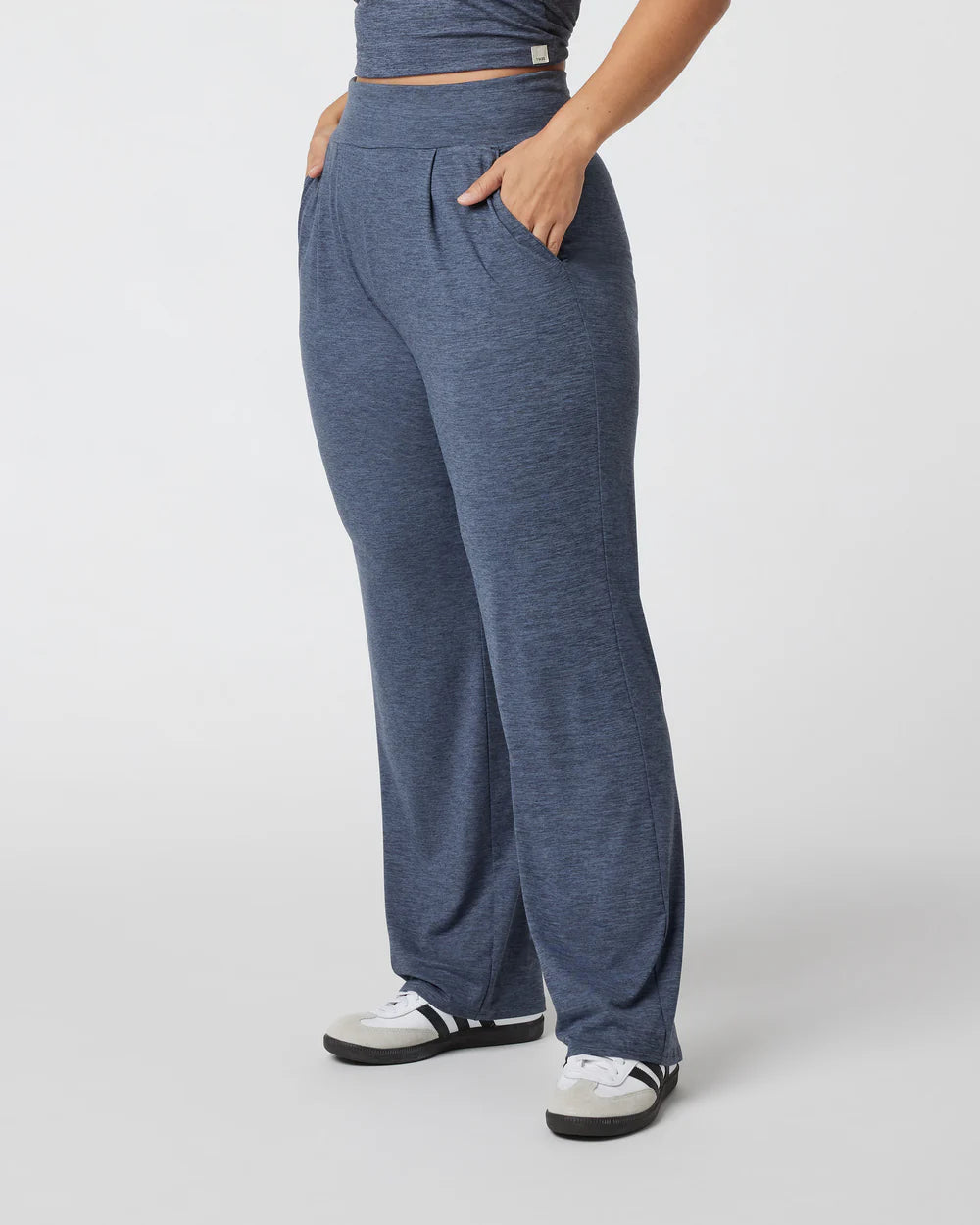 Lux At Ease Straight