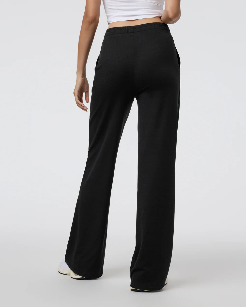 Halo Essential Wideleg Pant